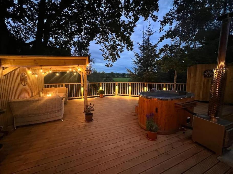 The Pines Treehouse At Treetops Hideouts Ричмонд Экстерьер фото